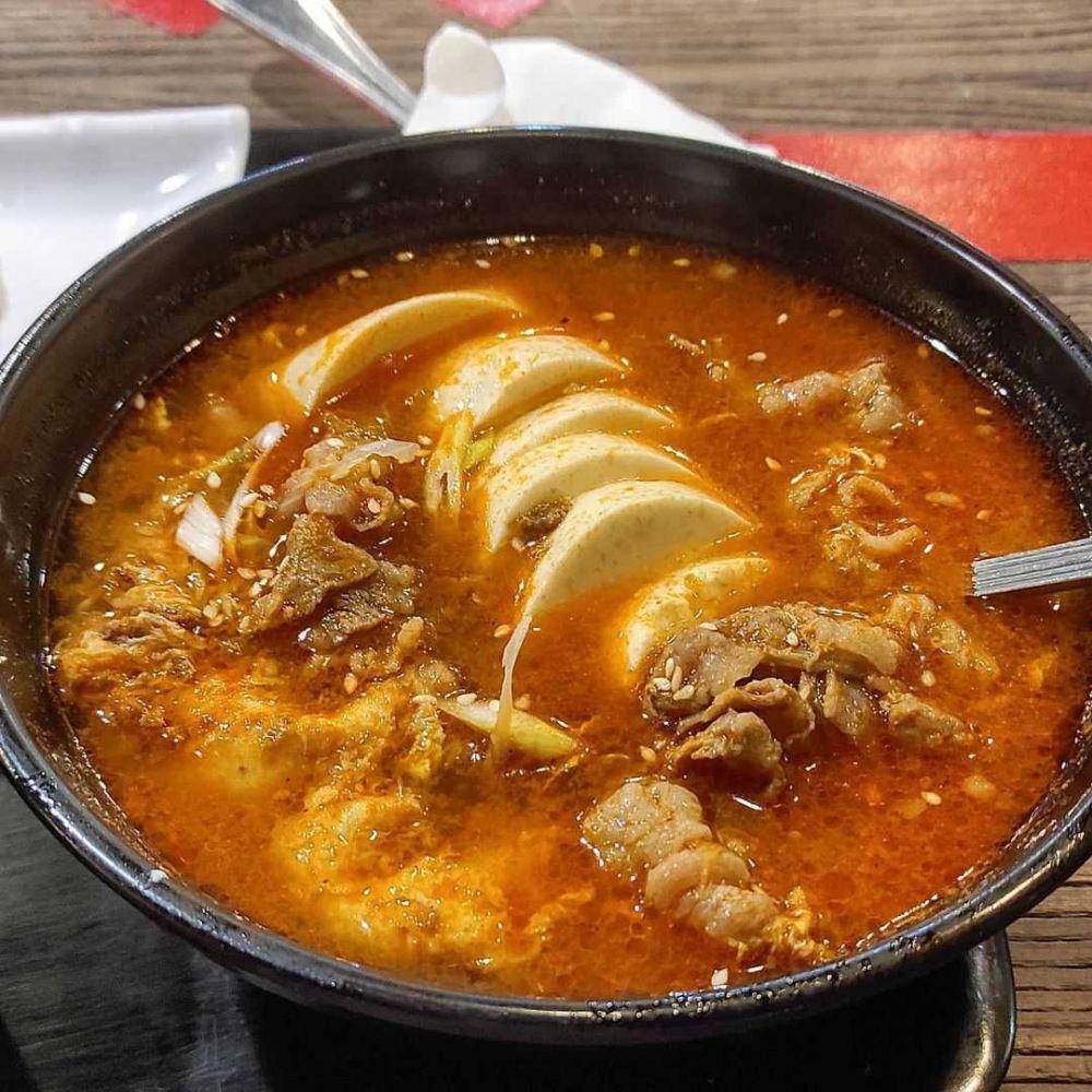 Beef Sundubu jjigae (instagram.com/sutisnohanny)