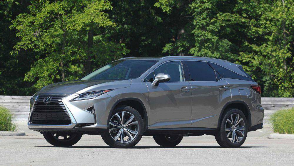 Lexus 2018 (motor1.com)