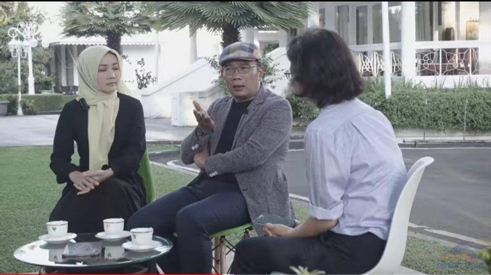 Tangkapan layar Ridwan Kamil dan Atalia Praratya di kanal YouTube Grace Tahir. (YouTube/@gt.bodyhsote).