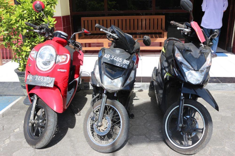 Salah barang bukti sepeda motor yang dibawa kabur tersangka TBF berhasil diamankan polisi.(Dok.Polres Bantul)