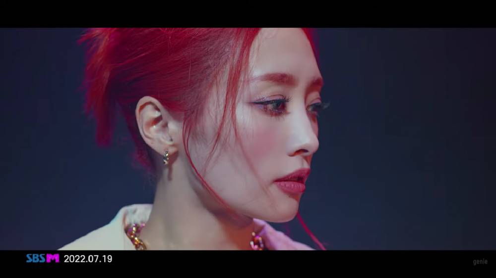 potert teaser "YOU.F.O" - Nicole eks KARA (instagram.com/nicole__jung)