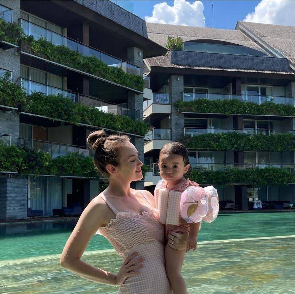 potret gemas Cara dan mama (instagram.com/riantic)