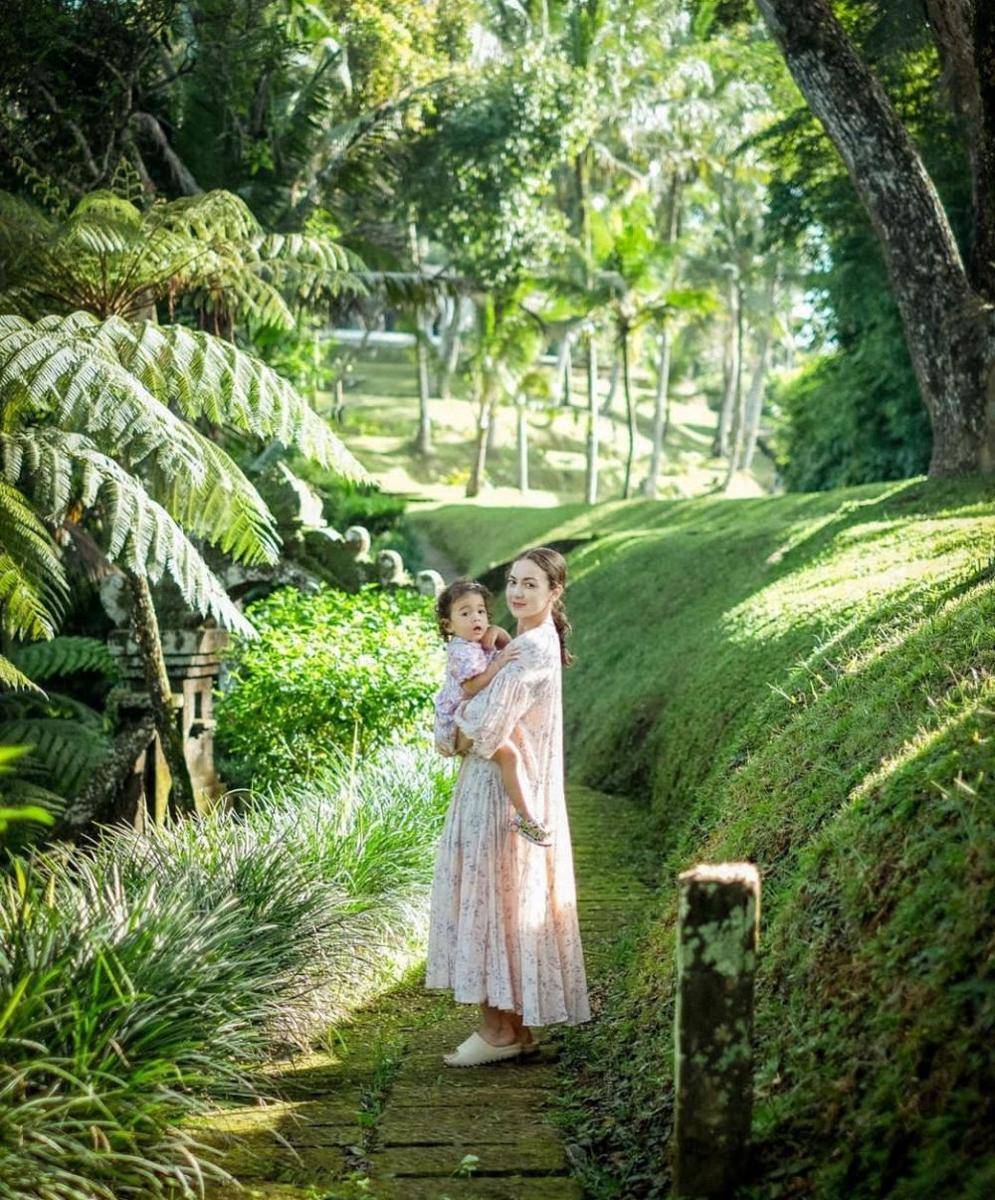potret gemas Cara dan mama (instagram.com/riantic)