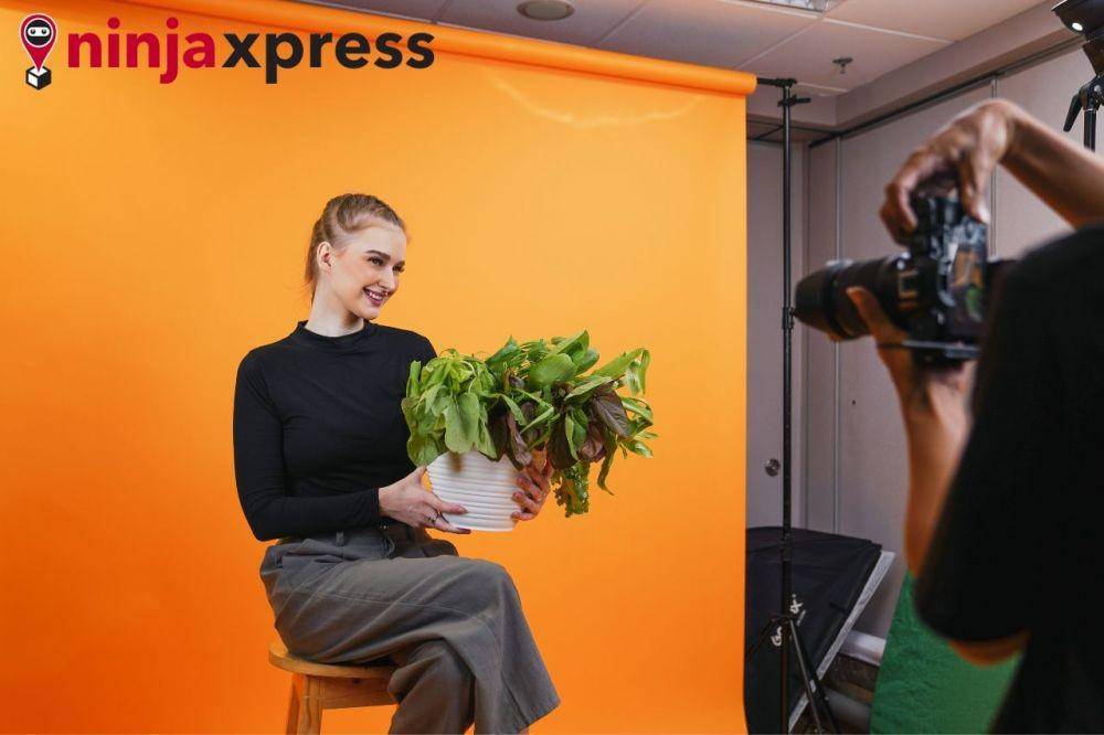 Proses pengambilan foto untuk Greenville Farm oleh Ninja Xpress (dok. Ninja Xpress)