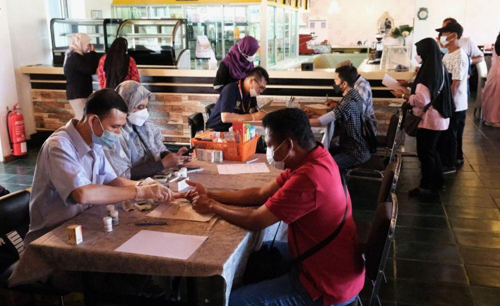 Pelayanan terpadu KBRI Bandar Seri Begawan untuk WNI di Brunei Darussalam. (dok. KBRI Bandar Seri Begawan)