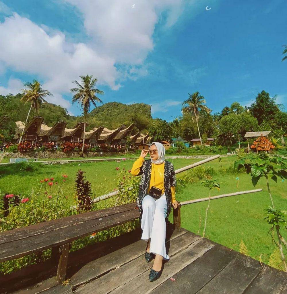 Kete Kesu (instagram.com/zahrahashyy_sm)