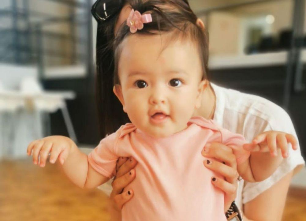 9 Potret Terbaru Alanah Putri Ghea D'Syawal, Sebentar Lagi Satu Tahun