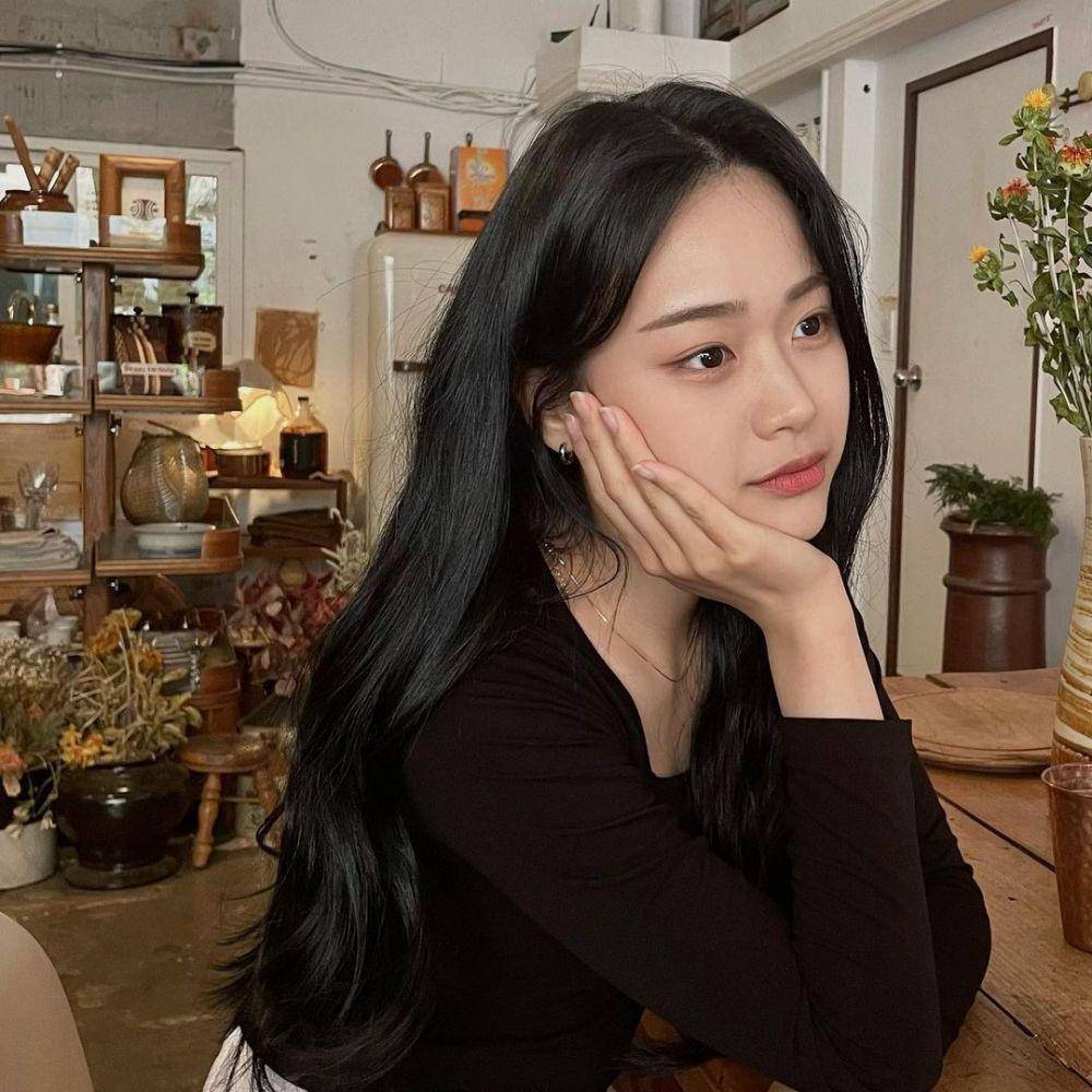 Jang Yeo Bin (instagram.com/yexobin)