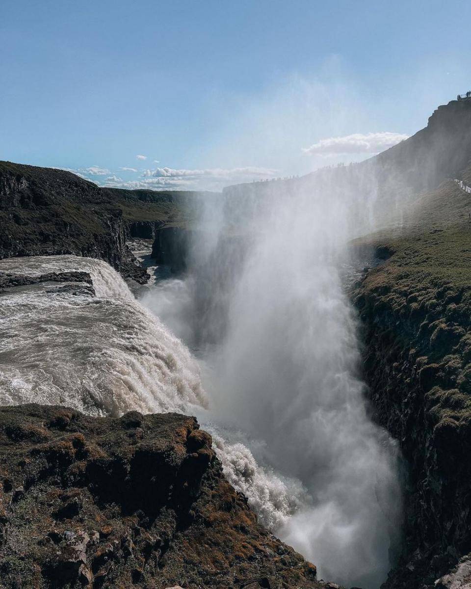 Gullfoss Waterfall (instagram.com/kellenbull)