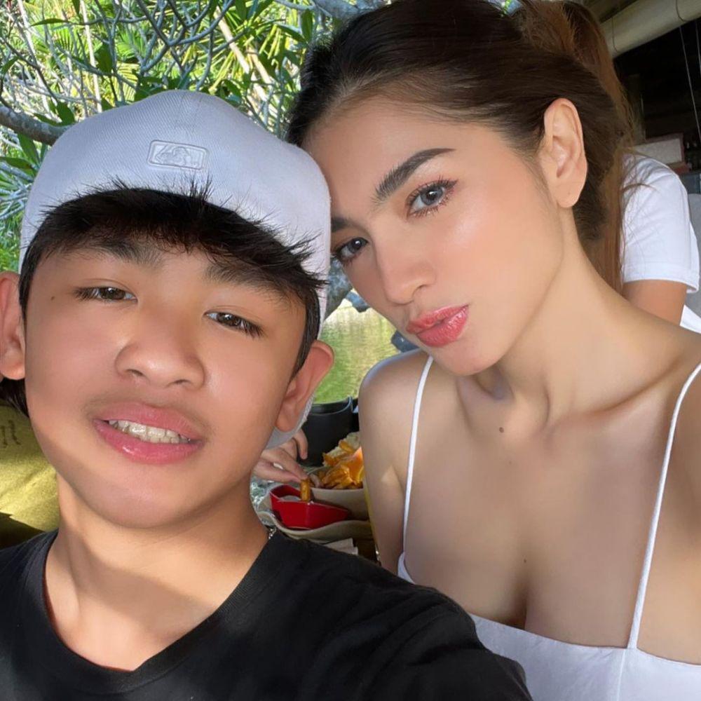 Angel Karamoy (instagram.com/realangelkaramoy)