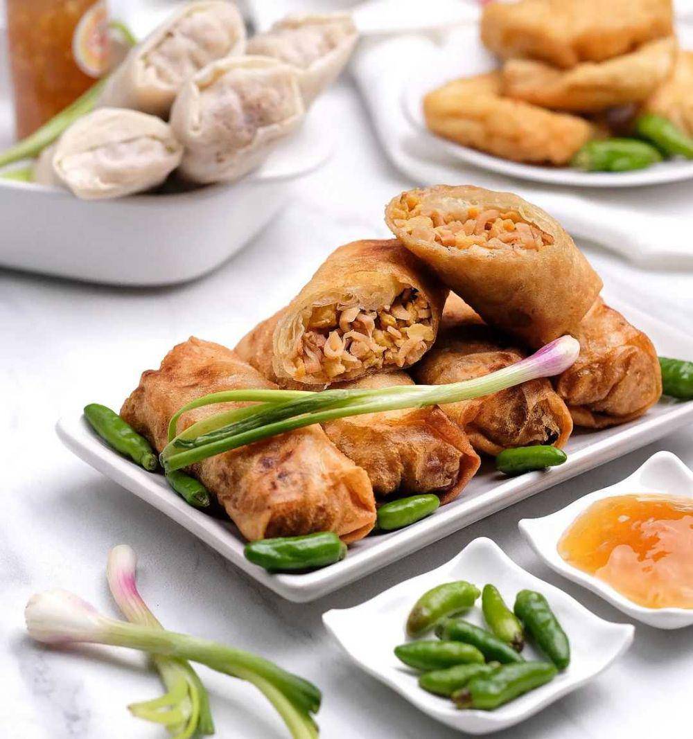 lumpia (instagram.com/bigtummy_culinary)
