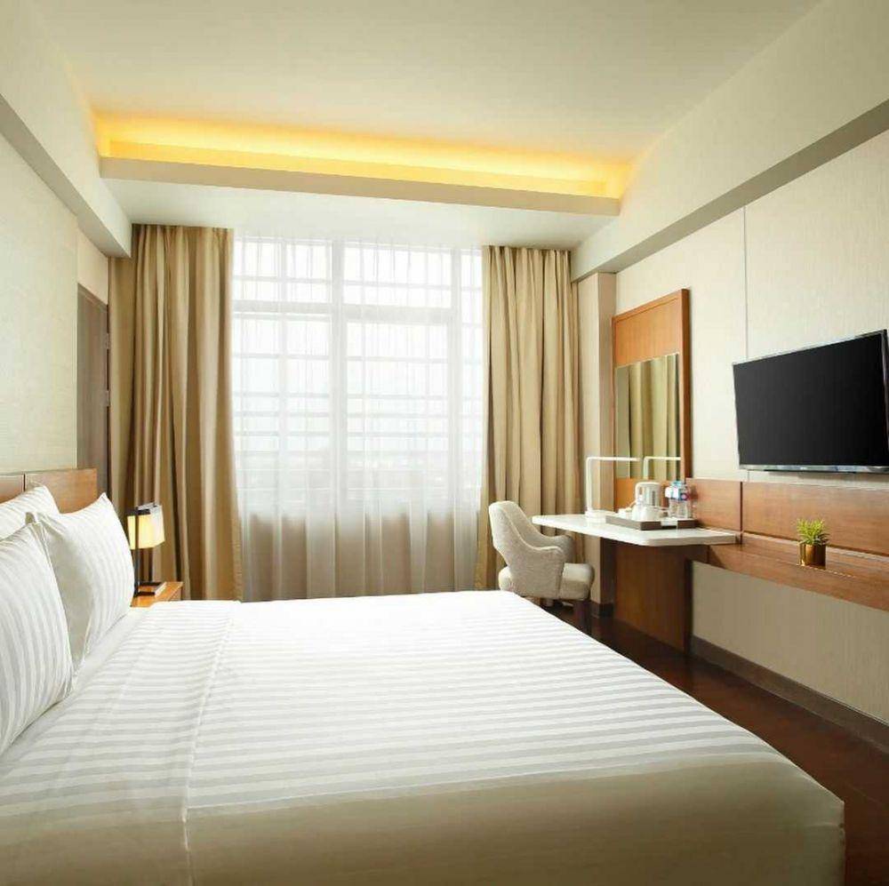 Hotel Santika Premiere(instagram.com/santikapremierebsdcity)