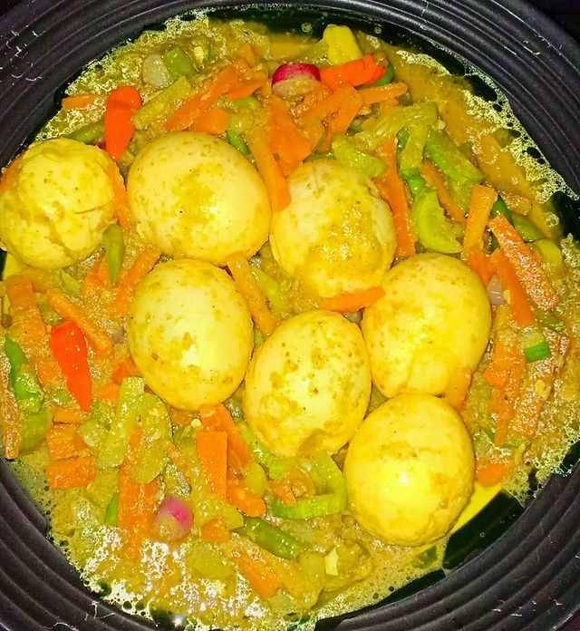 telur puyuh acar kuning (instagram.com/kristianidwi)