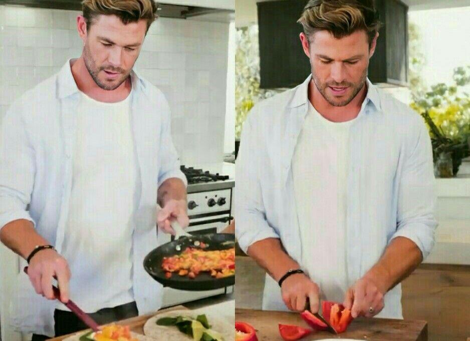 10 Potret Chris Hemsworth Membuat Burrito, Lihatnya Auto Lapar!