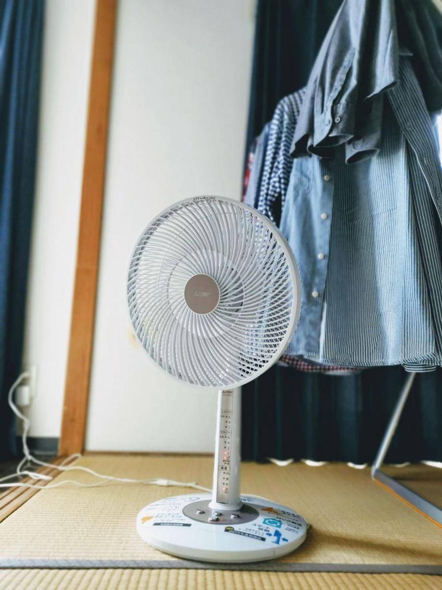 ilustrasi kipas angin (unsplash.com/Toshi Kuji)