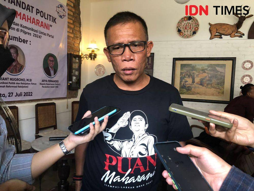 Politikus PDIP, Masinton Pasaribu saat ditemui di Jakarta, Rabu (27/7/2022). (IDN Times/Melani Putri)