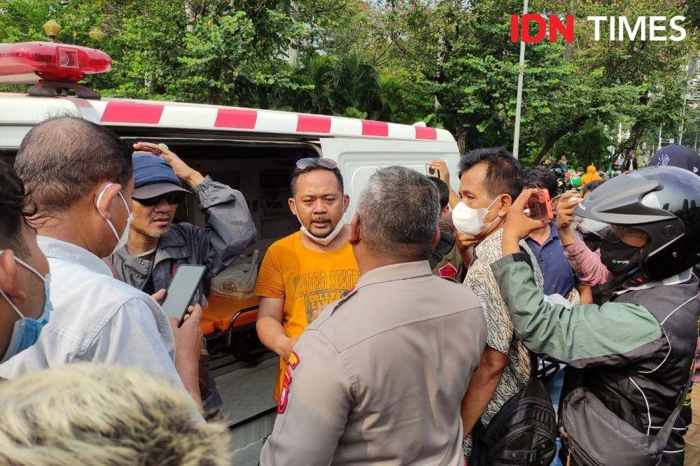 Aksi aliansi ojek online menuntut Kemenhub di Patung Kuda, Jakarta Pusat (IDN Times/Yosafat Diva Bayu Wisesa)