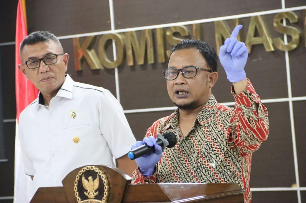 Konferensi pers Komnas HAM soal peristiwa polisi tembak polisi yang menewaskan Brigadir J, di kantor Komnas HAM, Menteng, Jakarta Pusat, Rabu (27/7/2022). (dok. Humas Komnas HAM)