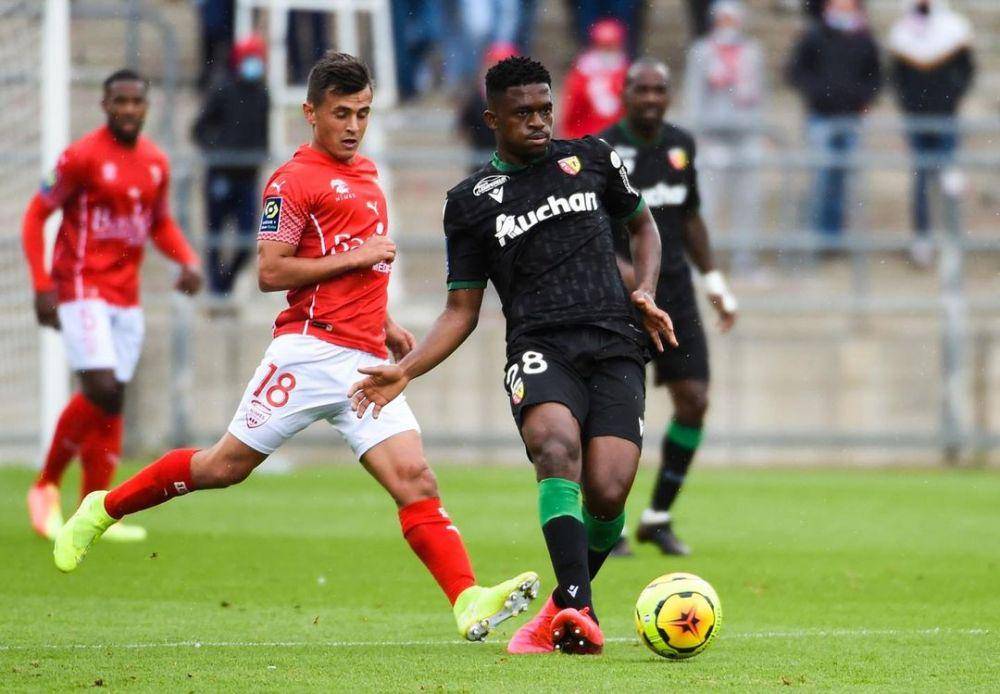 Cheick Doucoure saat membela RC Lens (instagram.com/cheick.doucoure20)
