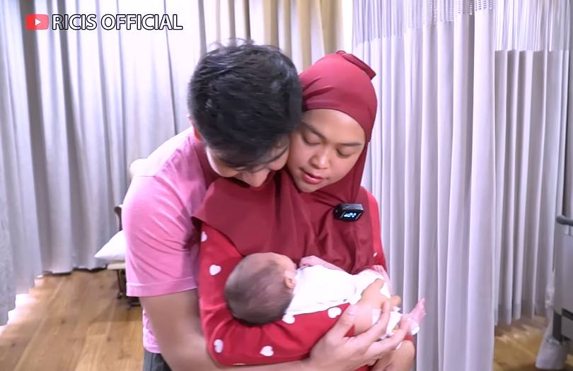 Ria Ricis dan Teuku Ryan (YouTube.com/Ricis Official)