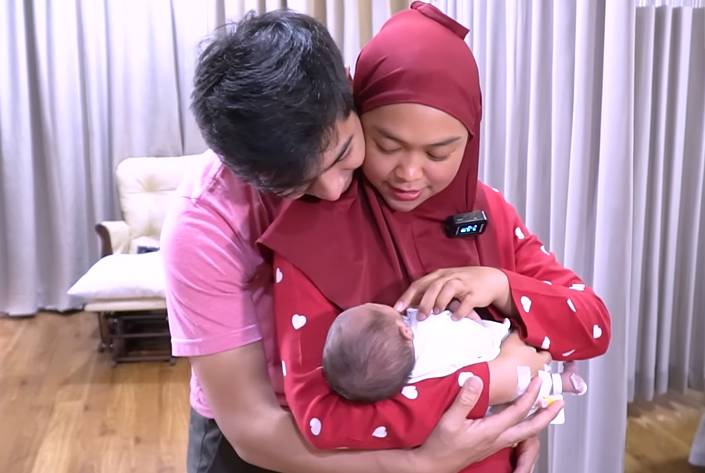 Ria Ricis dan Teuku Ryan (YouTube.com/Ricis Official)
