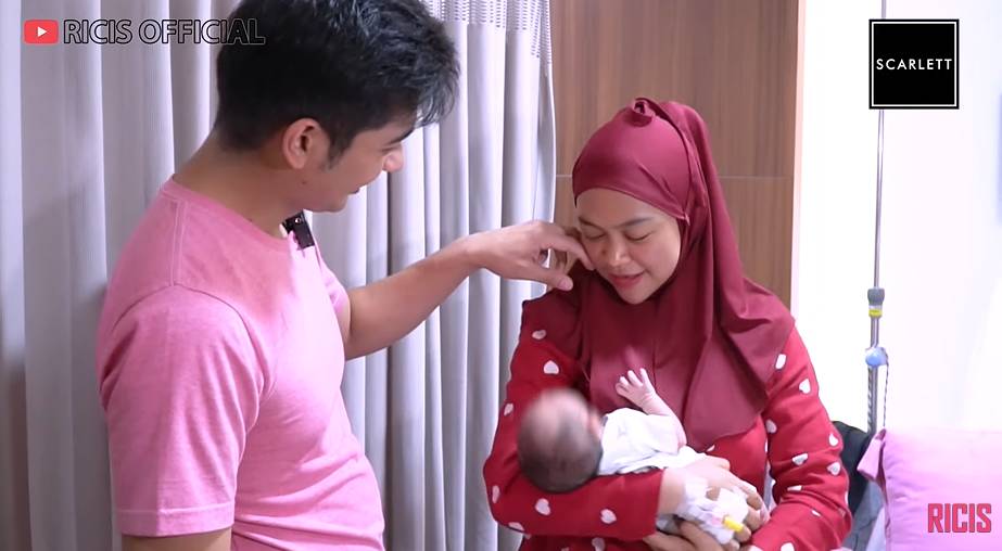 Ria Ricis dan Teuku Ryan (YouTube.com/Ricis Official)