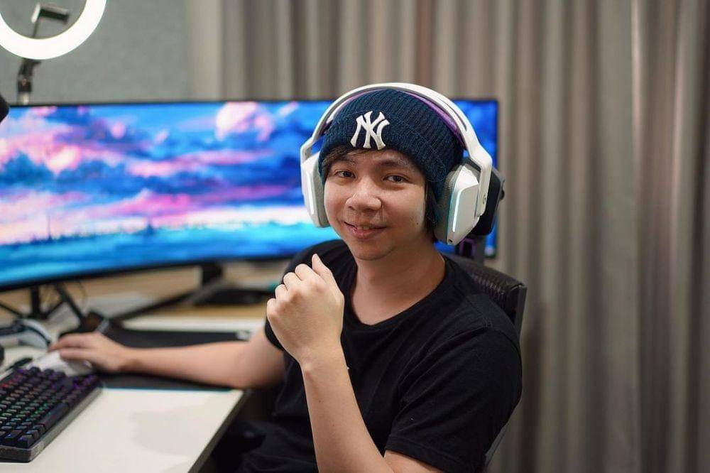 MiawAug (instagram.com/miawaug)