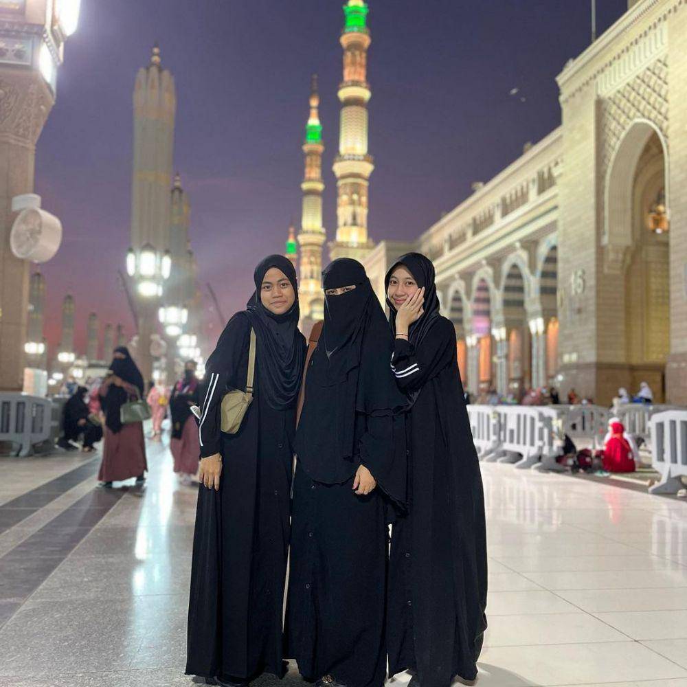 Adiba Khanza dan keluarga (instagram.com/_ummi_pipik_)