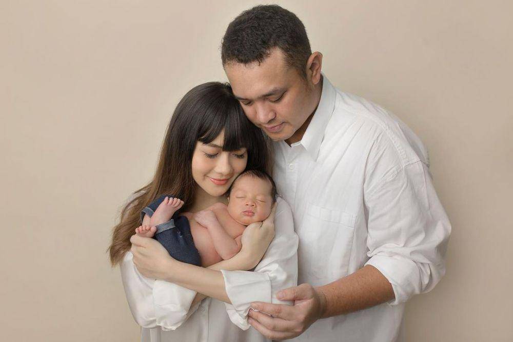 potret keluarga Gilang Dirga (instagram.com/adieztyfersa)