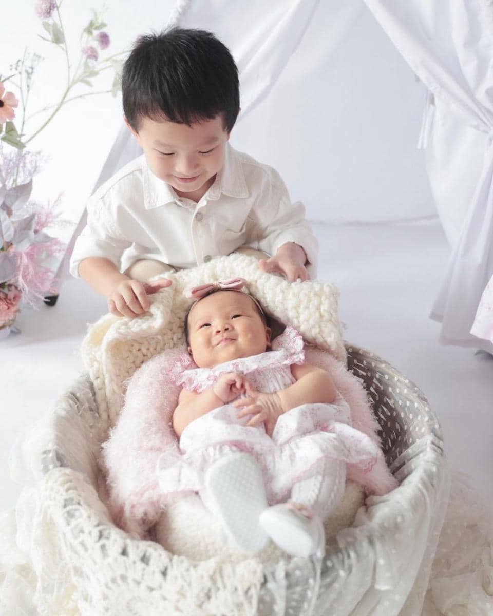 potret baby Austine (instagram.com/devinahermawan)