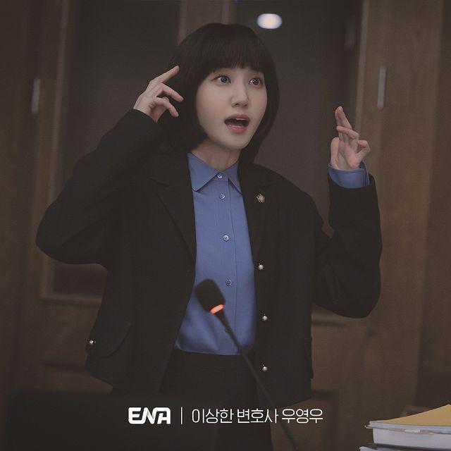 Park Eun Bin di drama Extraordinary Attorney Woo (instagram.com/channel.ena.d)
