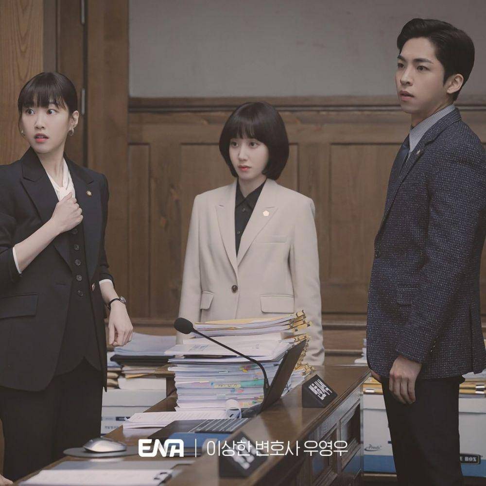 Pemeran Extraordinary Attorney Woo (instagram.com/channel.ena.d)