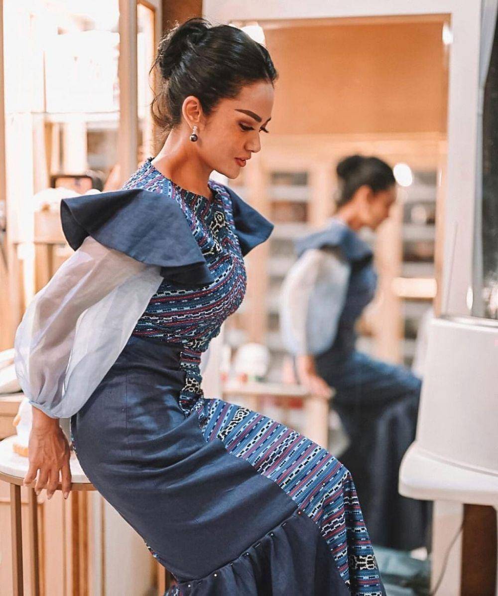 Krisdayanti kondangan. (instagram.com/krisdayantilemos)