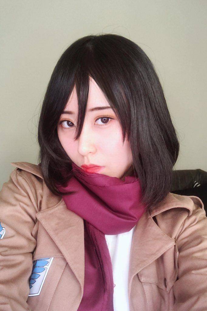 twitter.com/larochefort11