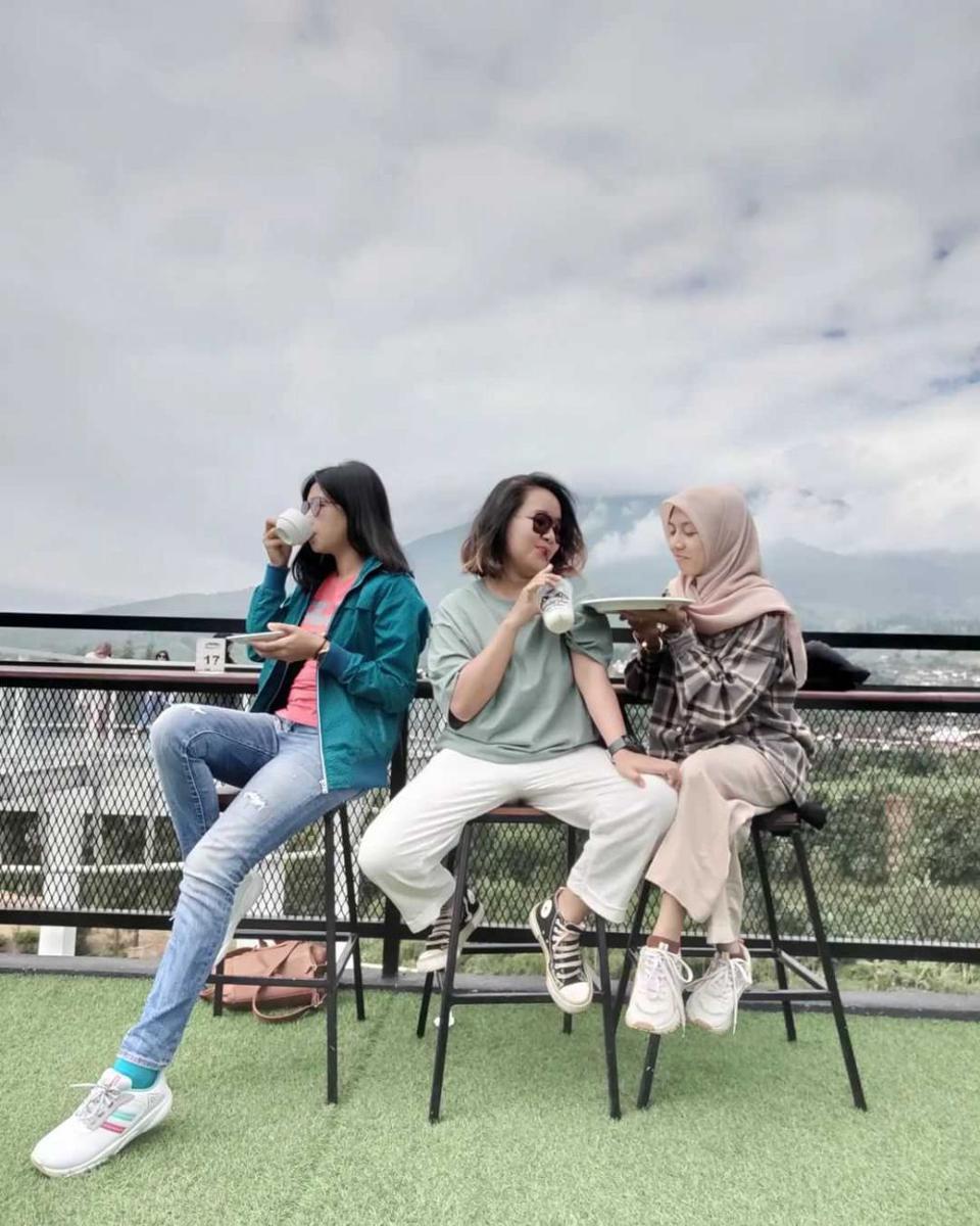 Sigandul view (instagram.com/nithaputrianggun)