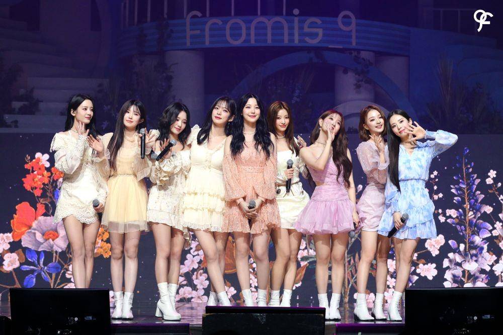 fromis_9 (twitter.com/realfromis_9)