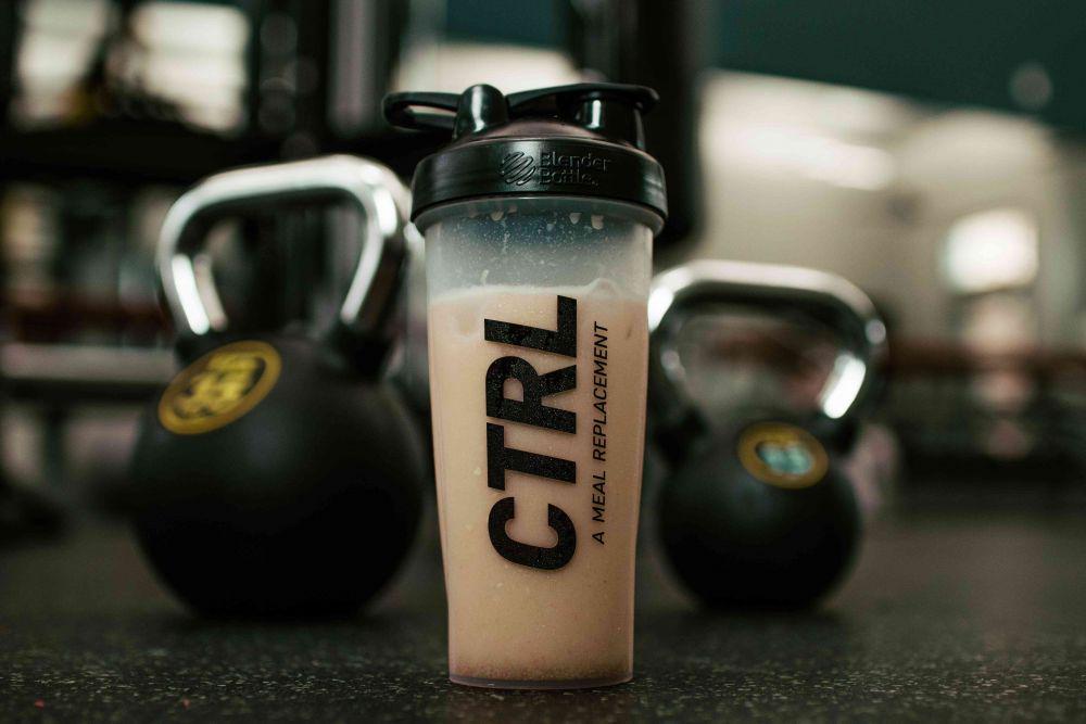 ilustrasi protein shake (unsplash.com/CTRL - A Meal Replacement)