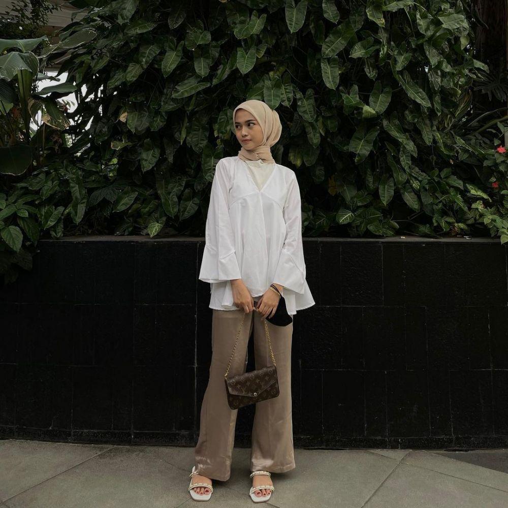 inspirasi OOTD kondangan dengan celana (instagram.com/ratuanditya)