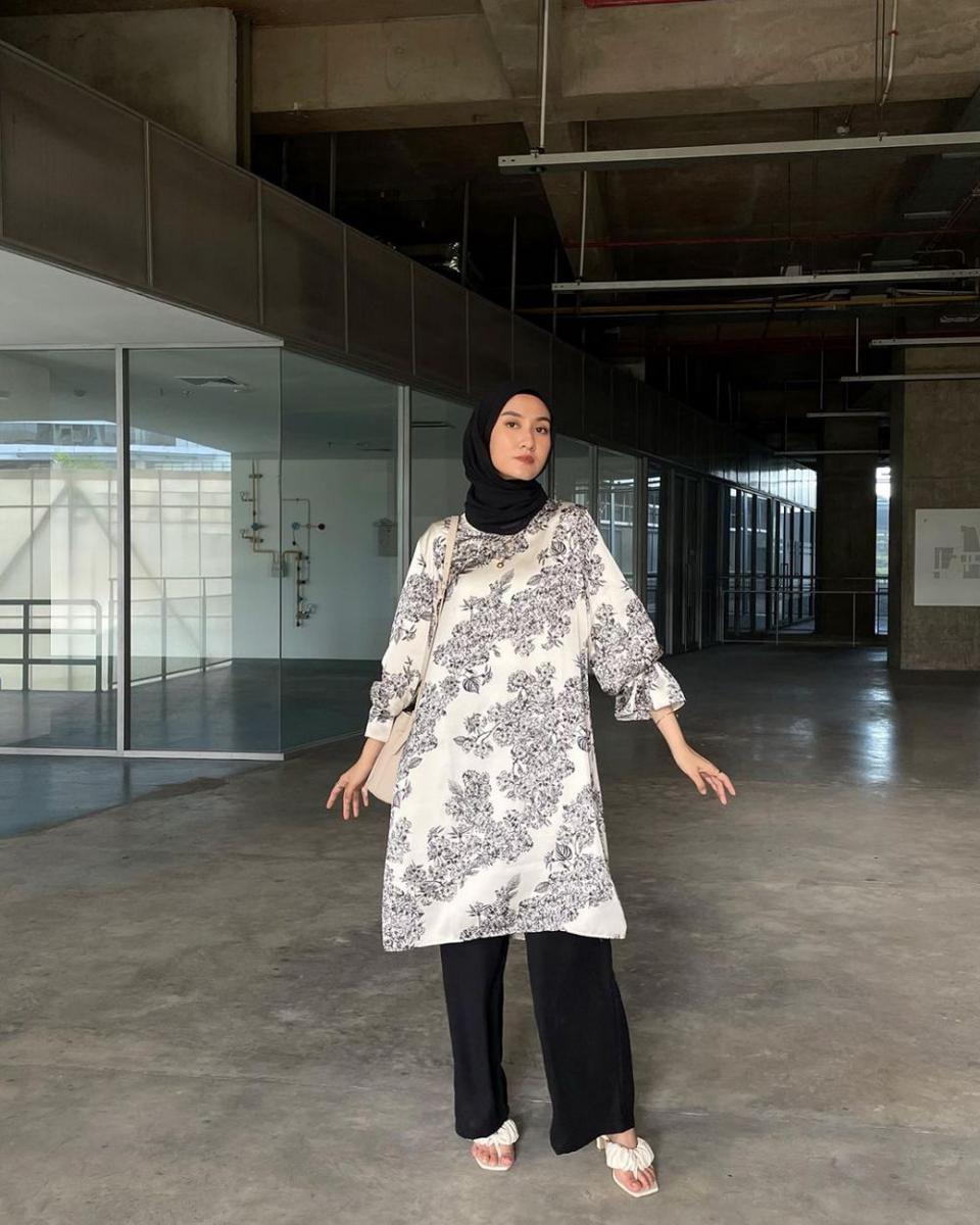inspirasi OOTD kondangan dengan celana (instagram.com/inasrana)