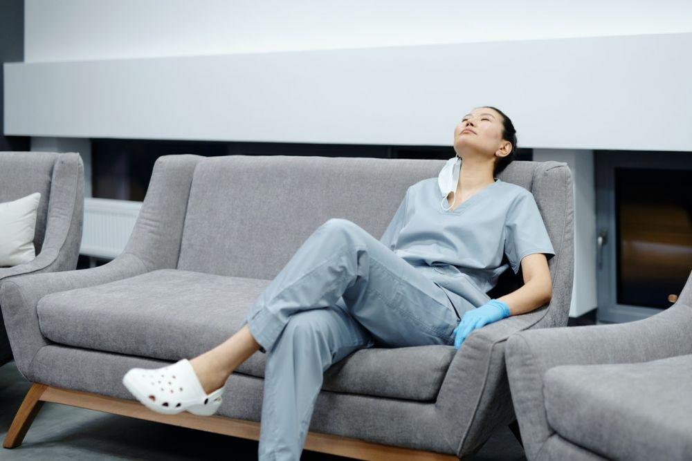 12 Tips agar Pekerja Shift Malam Tetap Sehat dan Fit