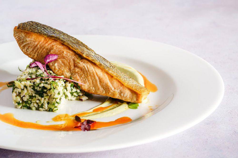 ilustrasi salmon (pexels.com/Sebastian Coman Photography)