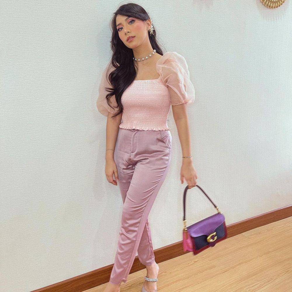 Outfit ala Abel Cantika (instagram.com/abellyc)