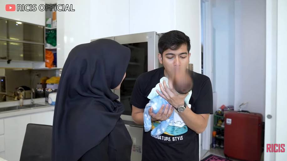 Ria Ricis dan Teuku Ryan (YouTube.com/Ricis Official)