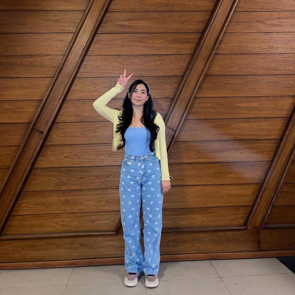 Outfit ala Abel Cantika (instagram.com/abellyc)