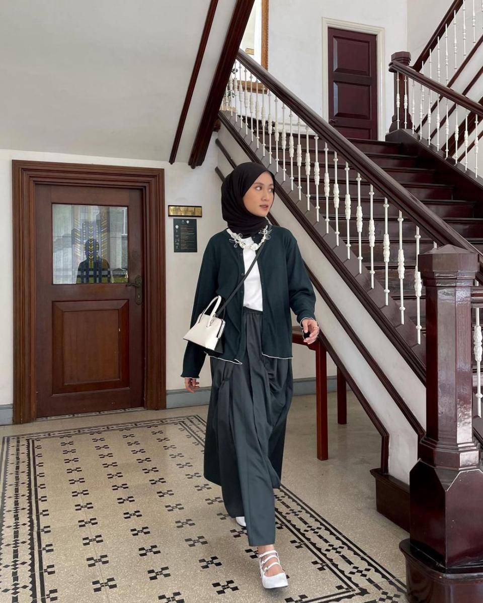 inspirasi warna emerald green untuk hijabers (instagram.com/inasrana)