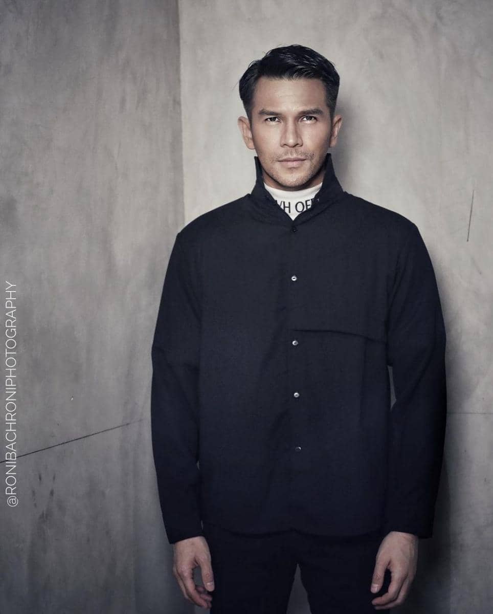 Jonathan Frizzy (instagram.com/ijonkfrizzy)