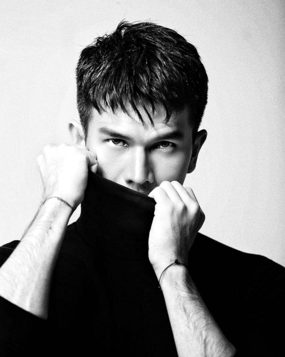 Jonathan Frizzy (instagram.com/ijonkfrizzy)