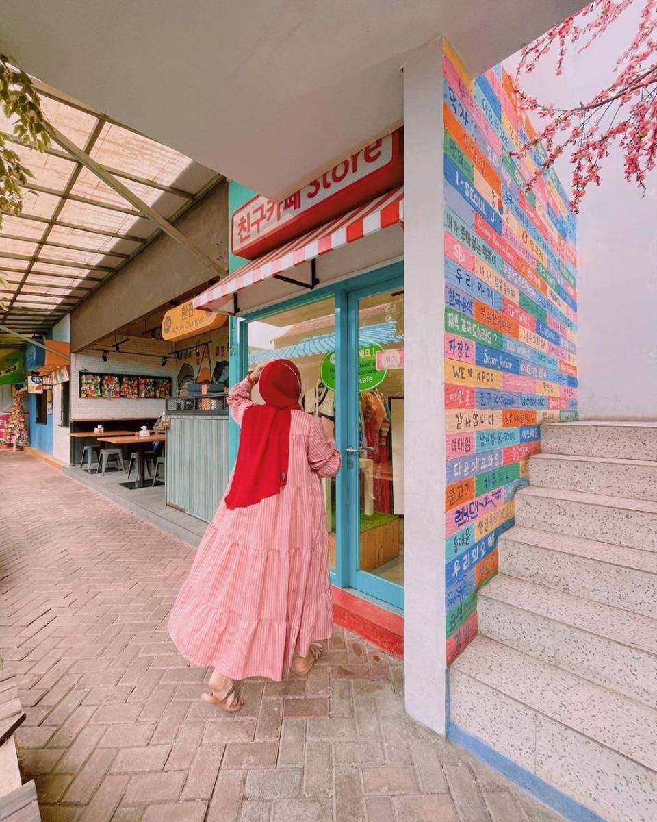 Chingu Cafe (instagram.com/nnethea10)