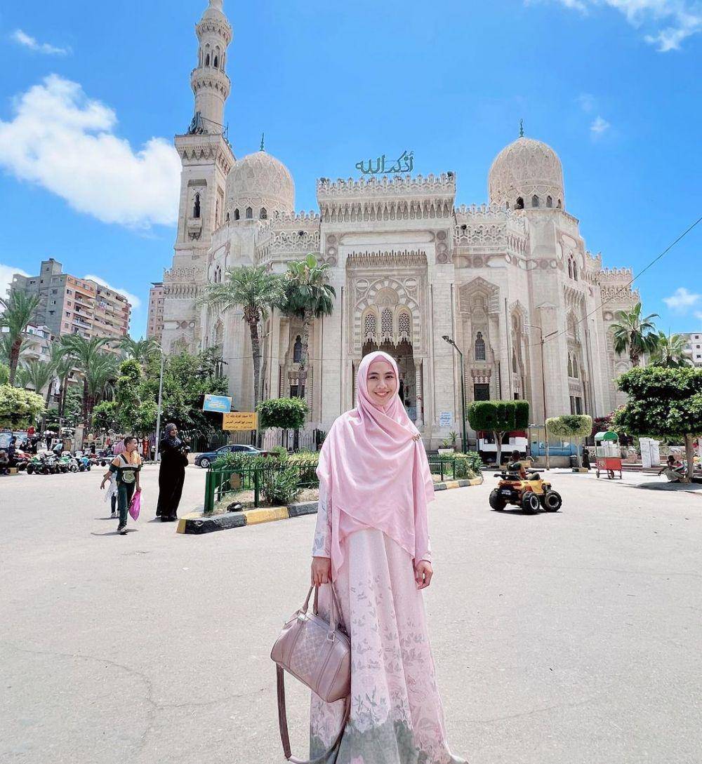Oki Setiana Dewi (instagram.com/okisetianadewi)