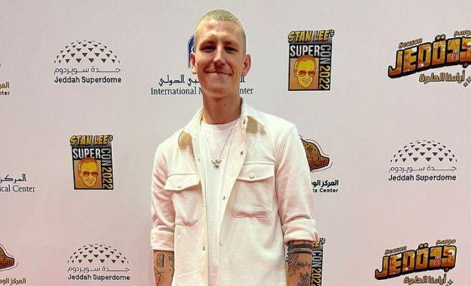 Biodata Nathan Evans, Pekerja Pos yang Viral Berkat Lagu Bajak Laut